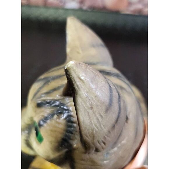 2-Vintage porcelain Cat Figurines - Picture 10 of 16